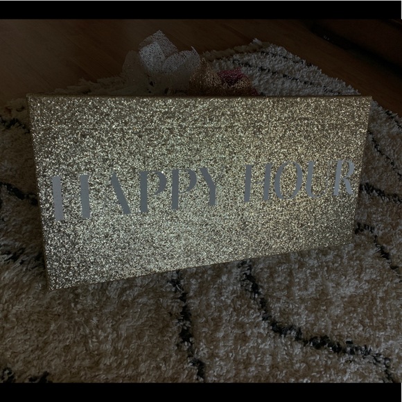 Happy Hour - Picture 6 of 6